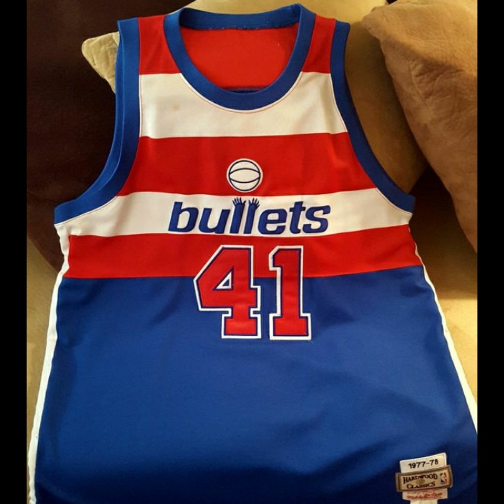 Wes Unseld jersey...